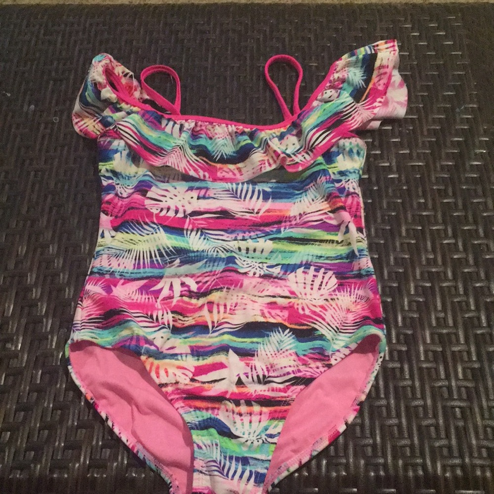 Cute Wonder Nation girls swimsuit